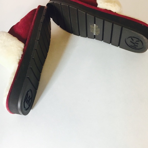 🔥NWOT Michael Kors Authentic Monogrammed Slippers - Picture 6 of 8